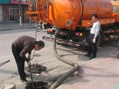 净潭乡清掏化粪池，健康生活从这里开始